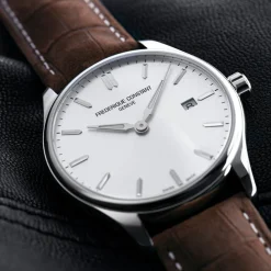 FREDERIQUE CONSTANT – Classics Quartz Silver Dial Strap Watch FC-220SS5B6
