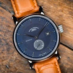 MÜHLE-GLASHÜTTE – Teutonia II Small Second M1-33-42-LB