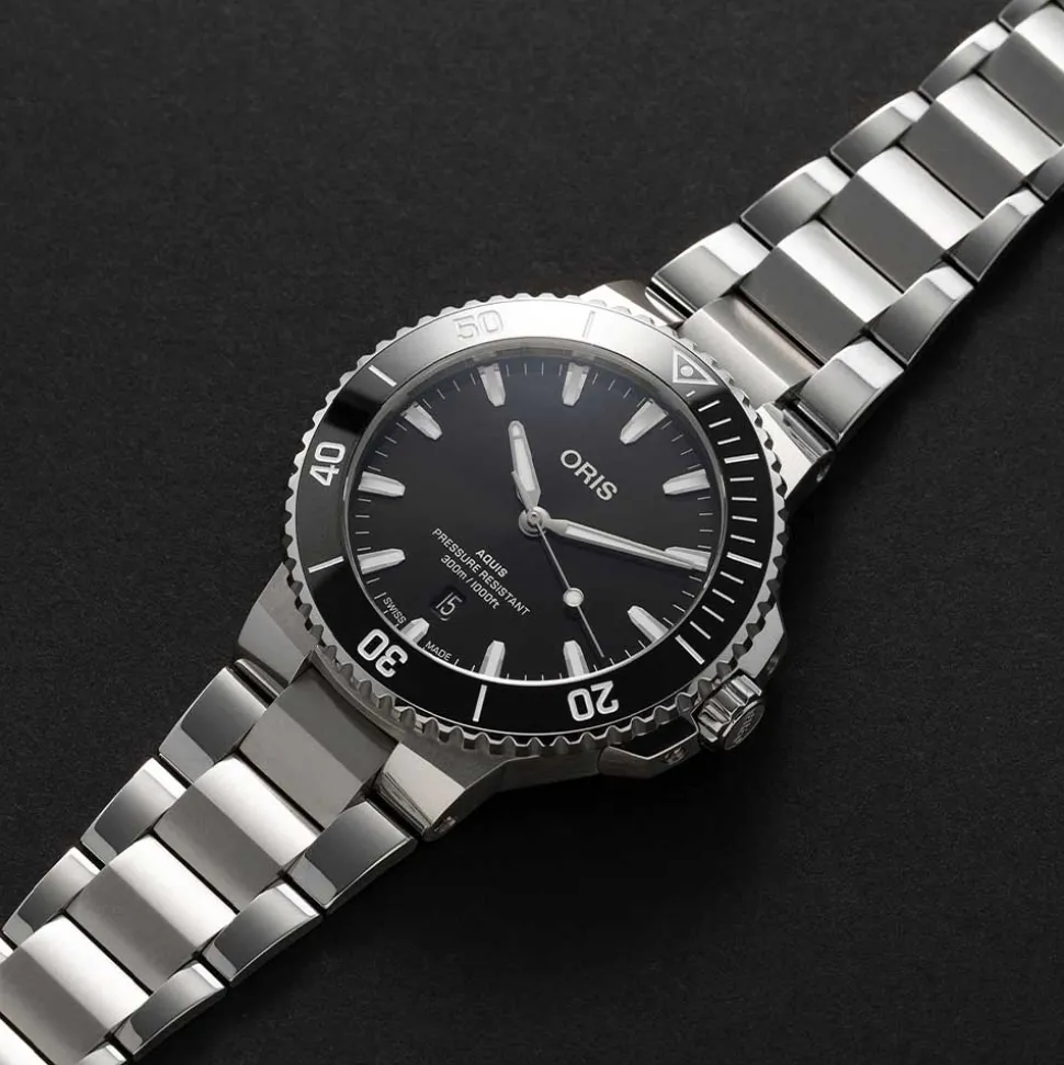Oris | Aquis Date Black 43.5mm | 01 733 7789 4154-07 8 23 04PEB