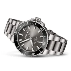 ORIS – Aquis Titanium Date Grey Dial Watch 01 733 7730 7153-07 8 24 15PEB