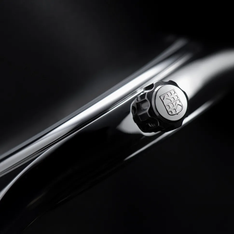 FREDERIQUE CONSTANT – Classics Quartz Silver Dial Strap Watch FC-220SS5B6