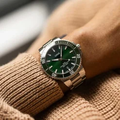 Oris | Aquis Date Green 41.5mm | 01 733 7787 4157-07 8 22 04PEB